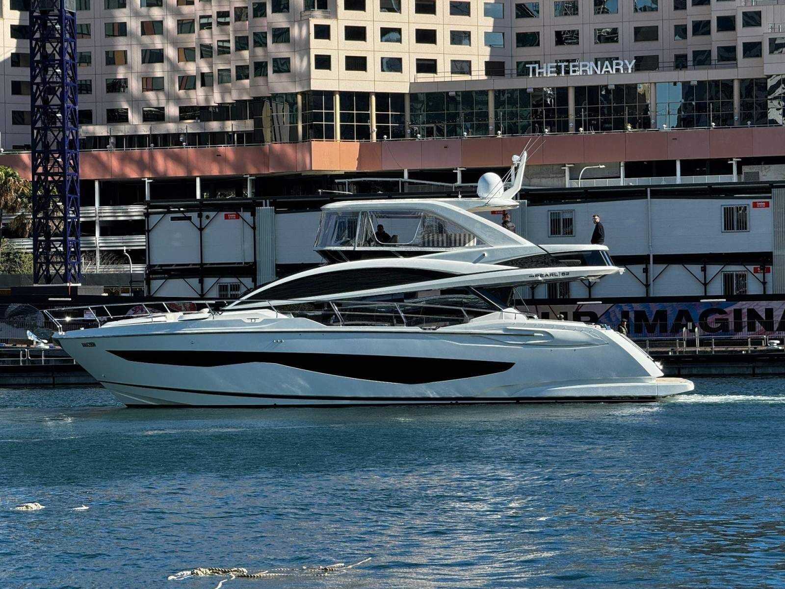Pearl 62 0 02