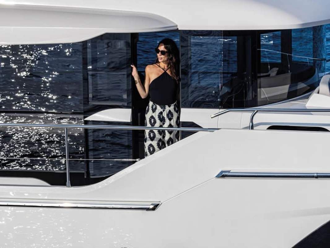 Absolute Navetta 53 0 04