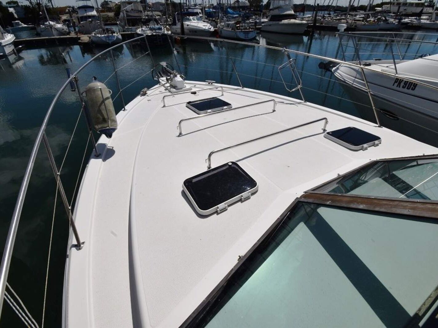 Riviera 35 Flybridge 0 20