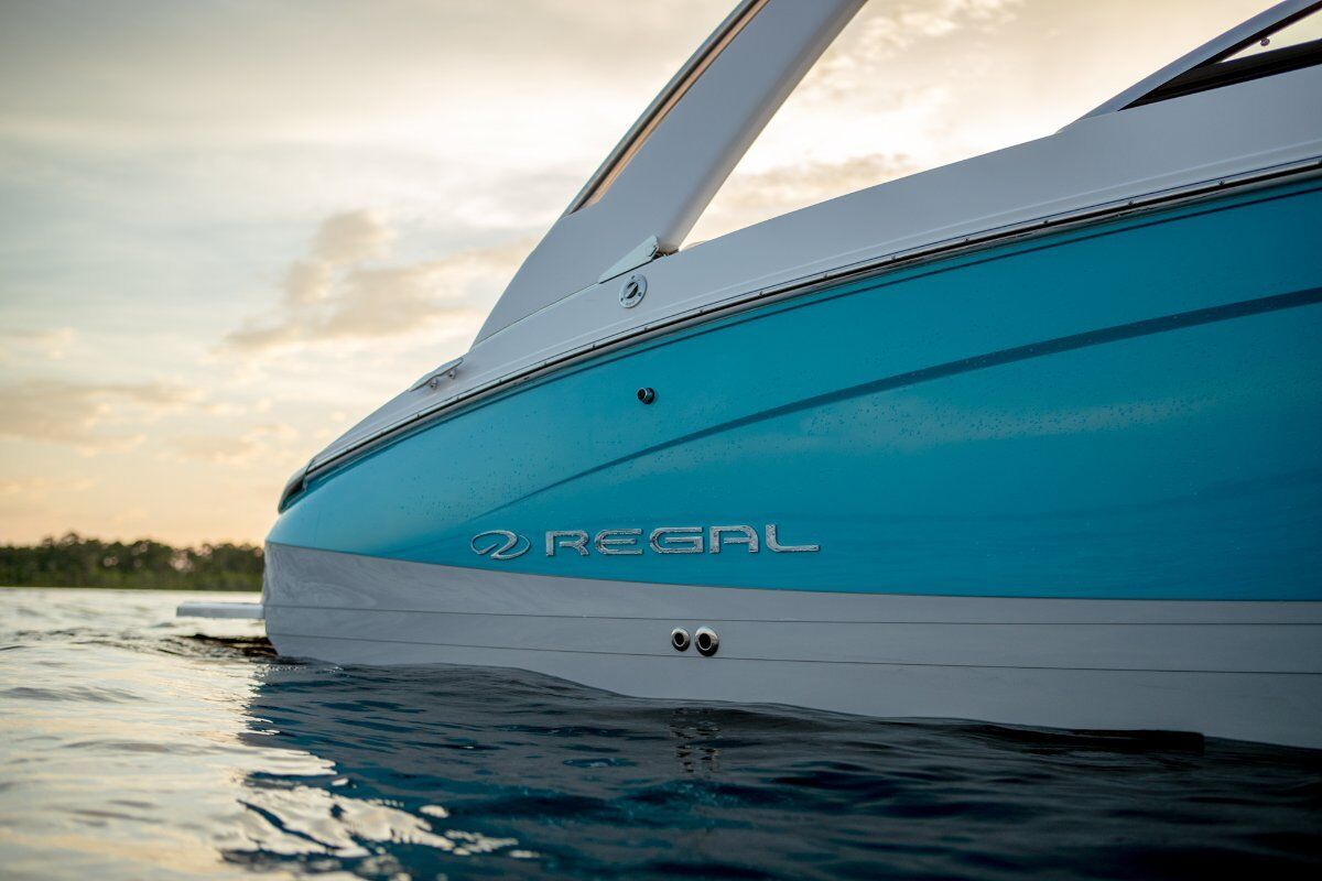 Regal LS 4 Bow Rider 0 03