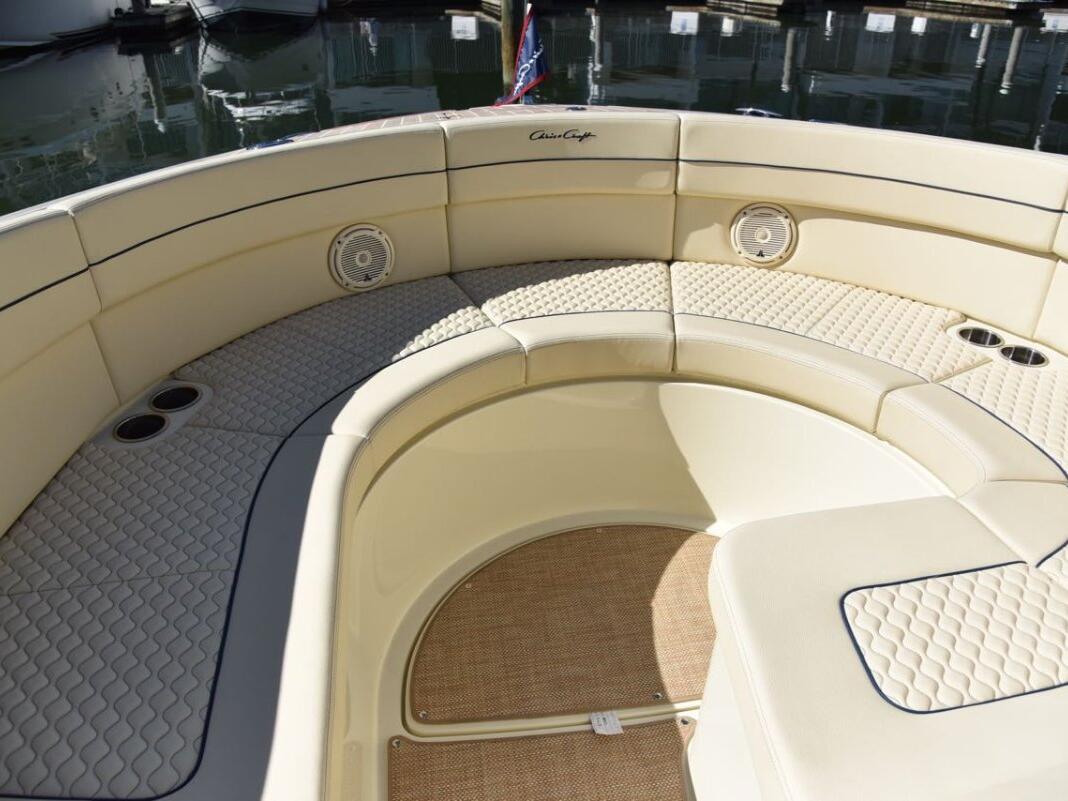 Chris Craft Launch 35 GT 2022 23