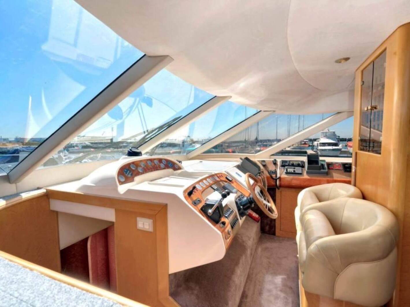 Fairline Squadron 65 0 05