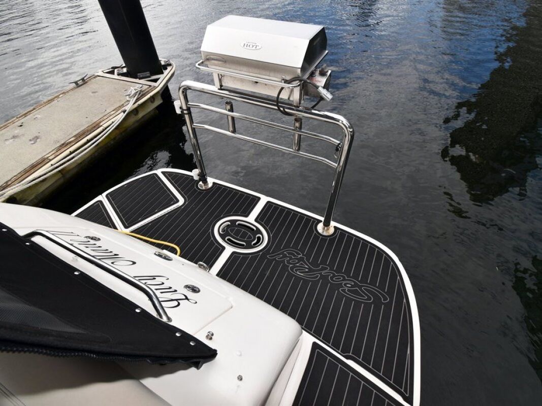 Sea Ray 335 Sundancer 0 14