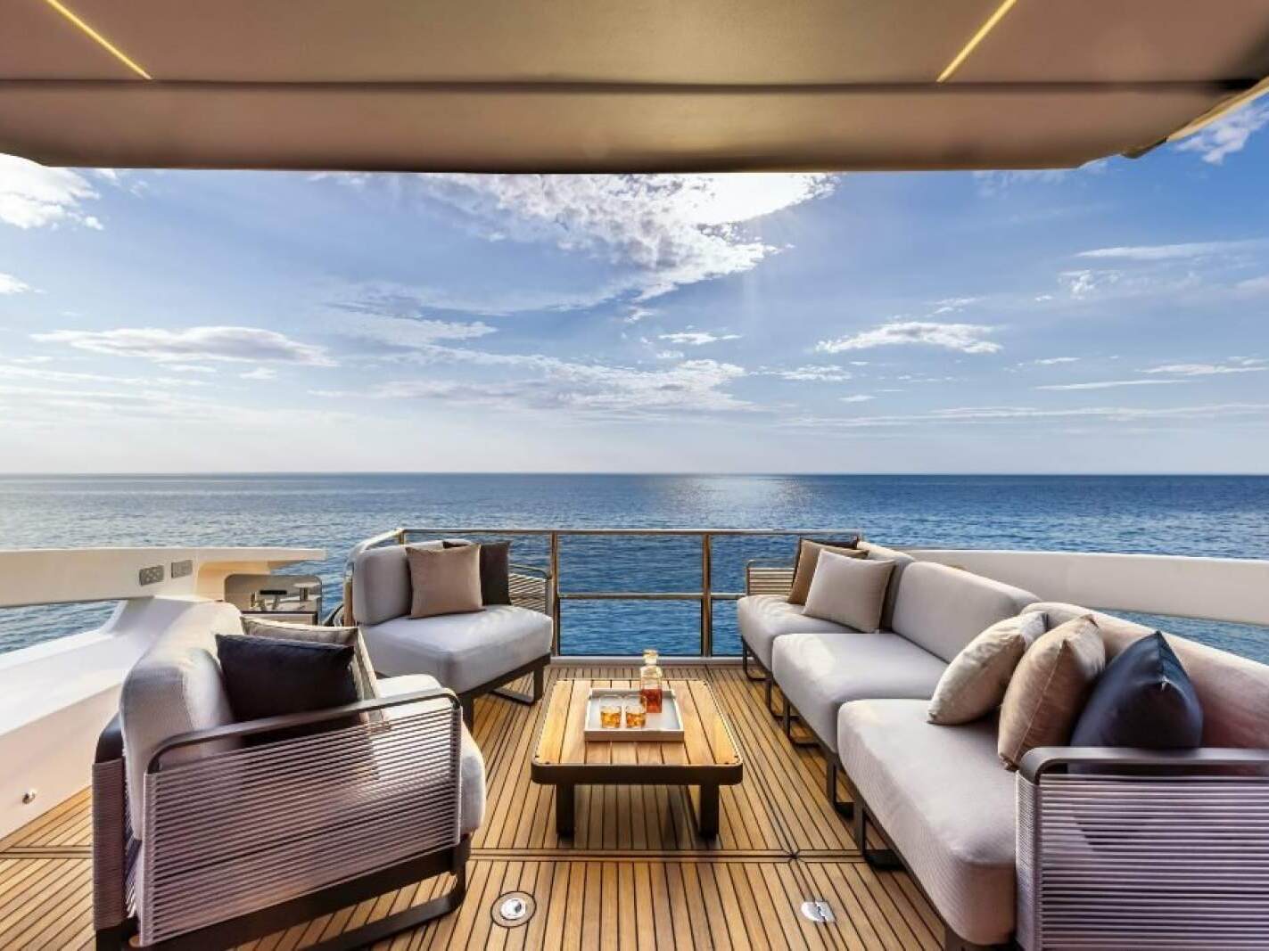 Absolute 48 Coupe 0 11