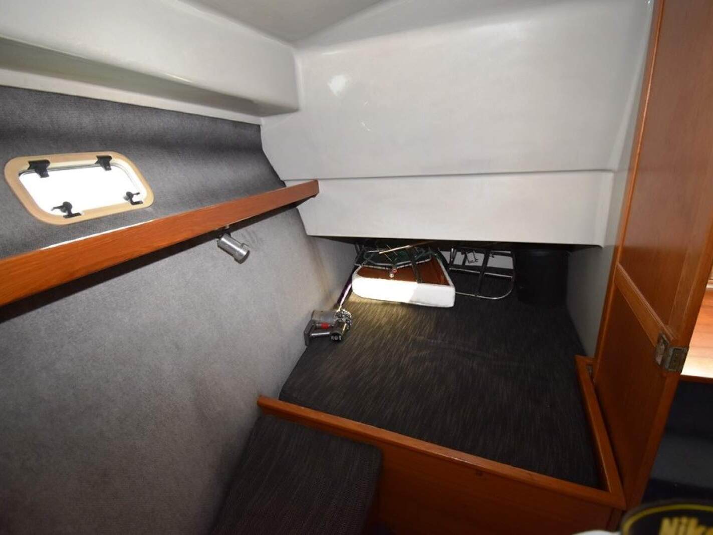 Riviera 35 Flybridge 1988 01