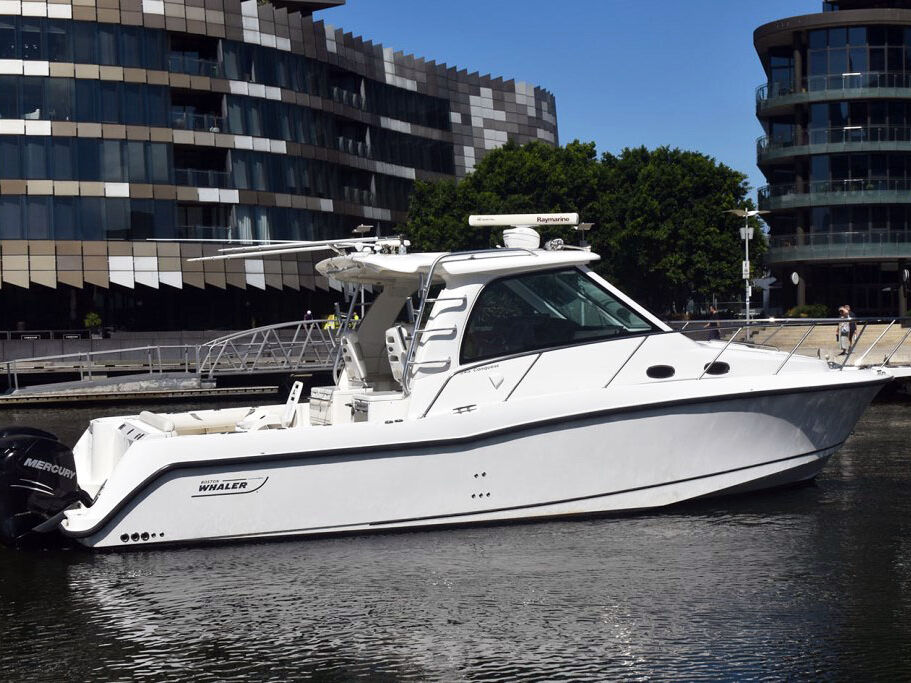 Boston Whaler 345 Conquest 0 00