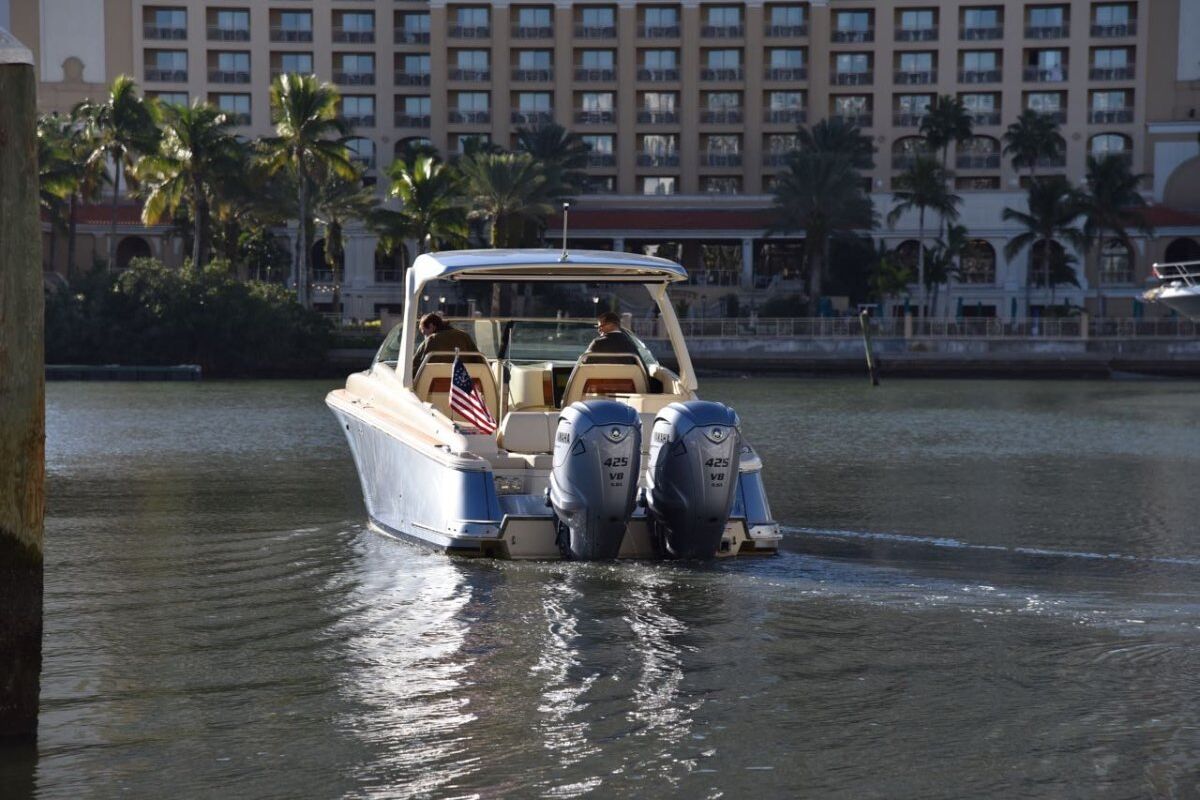 Chris Craft Launch 35 GT 2022 10