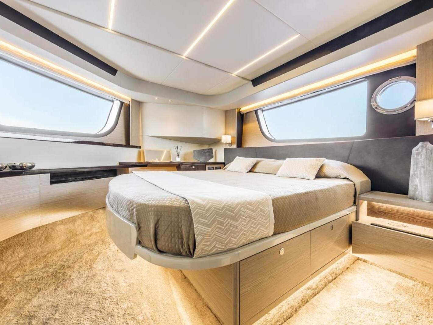 Absolute 47 Fly 0 24