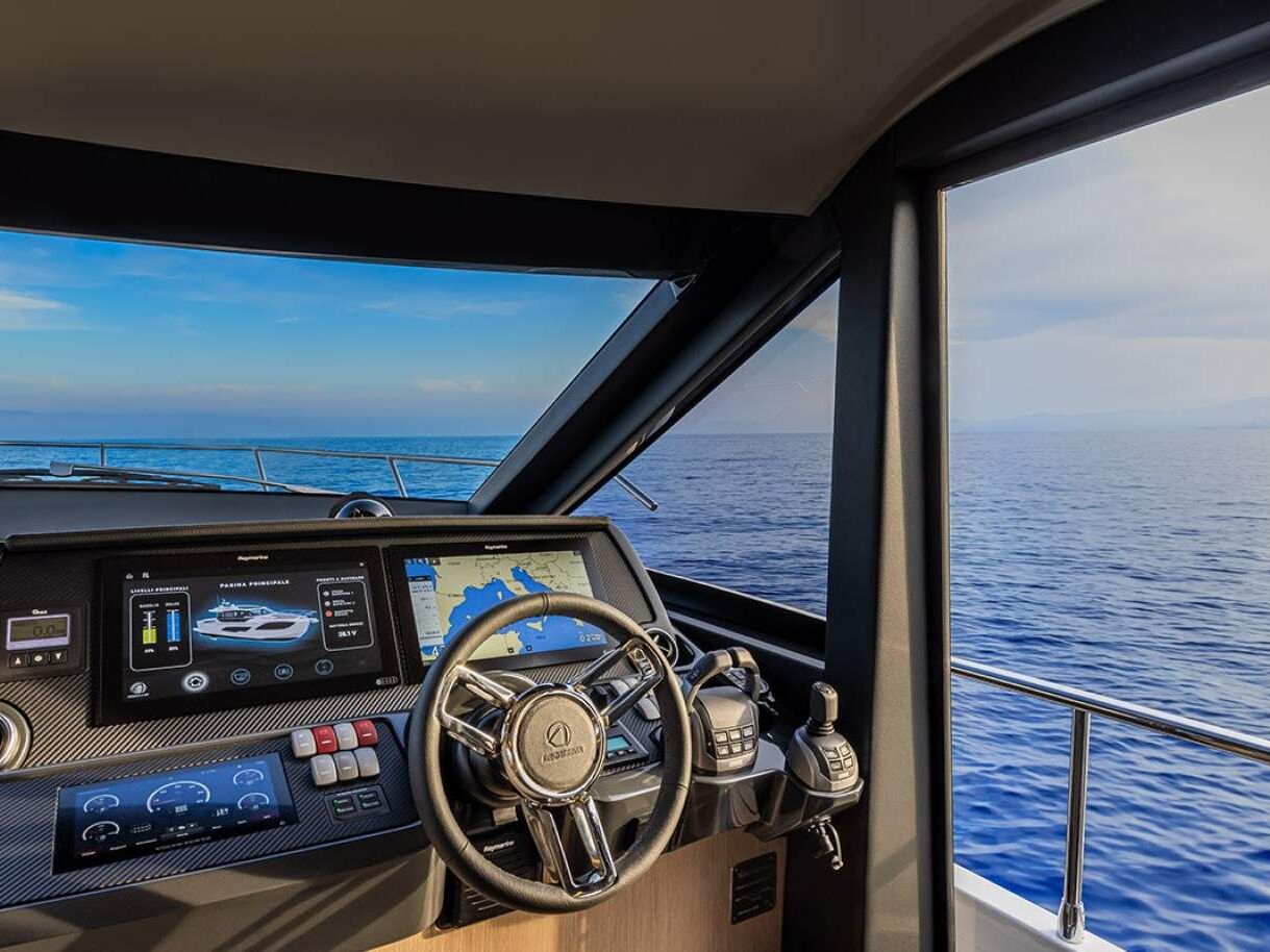 Absolute 48 Coupe 0 11