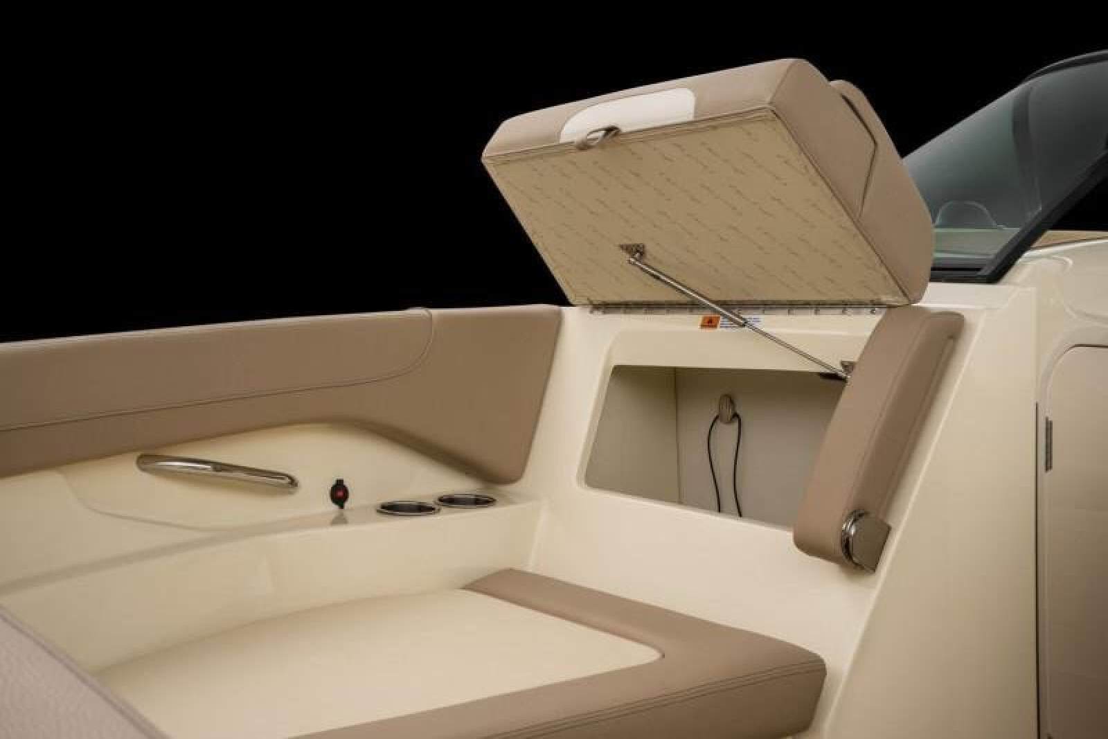 Chris Craft Calypso 28 0 05