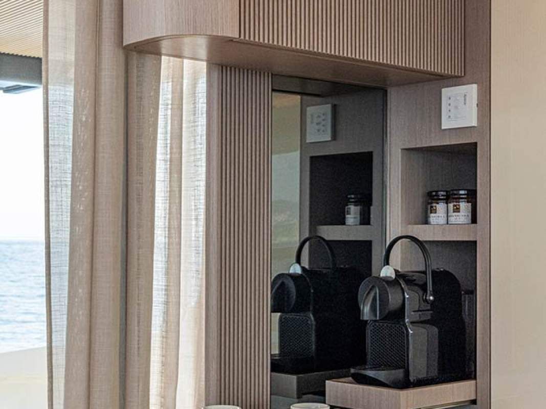 Absolute Navetta 70 0 23