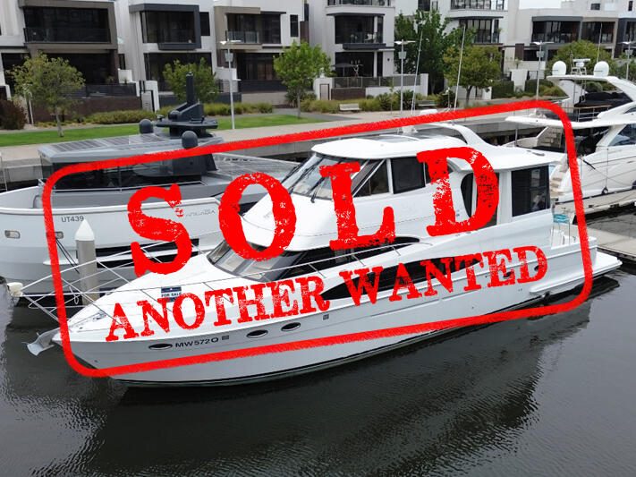 Carver 564 Motor Yacht 2003 00