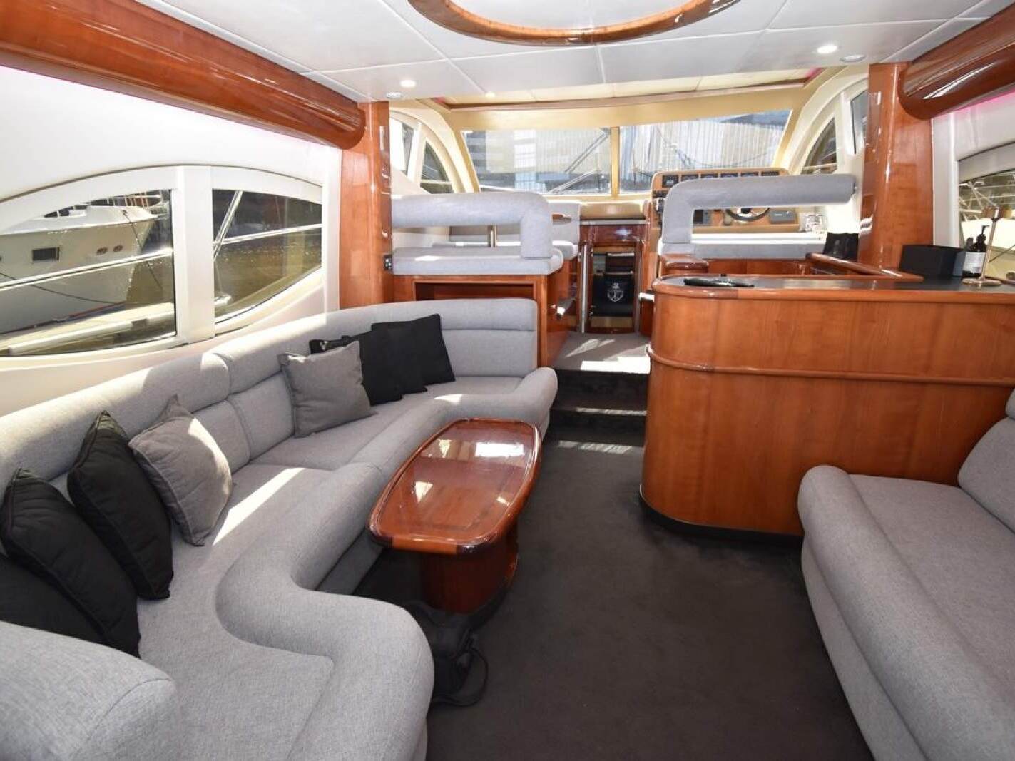 Majesty Yachts 50 0 01