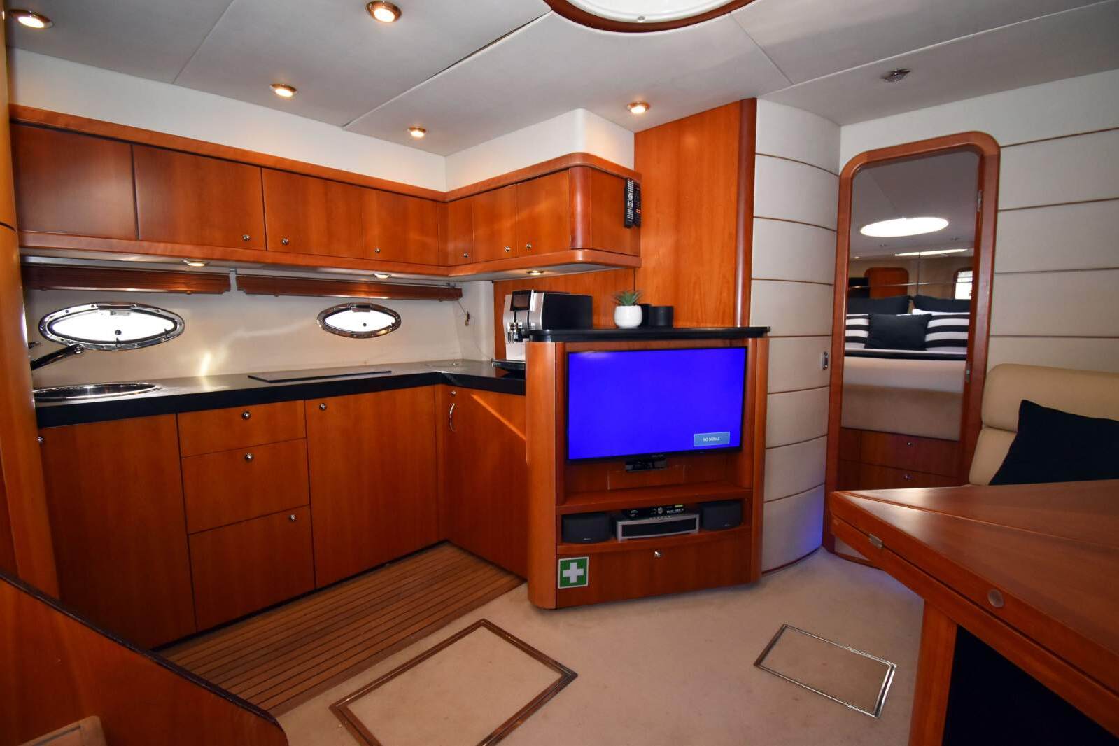 Sunseeker Portofino 47 0 03