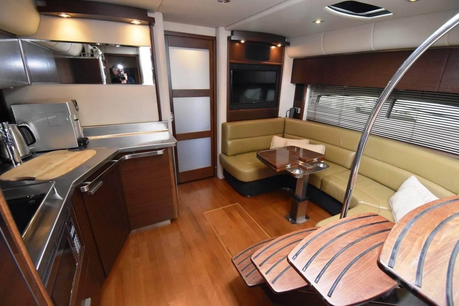 Chaparral 420 Premiere Sports Yacht 0 03