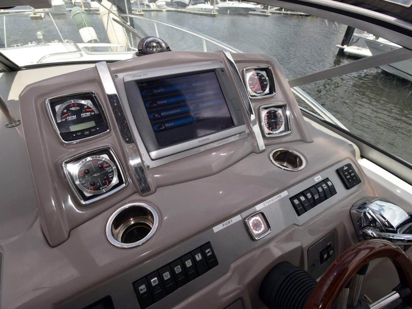 Chaparral 350 Signature 0 12