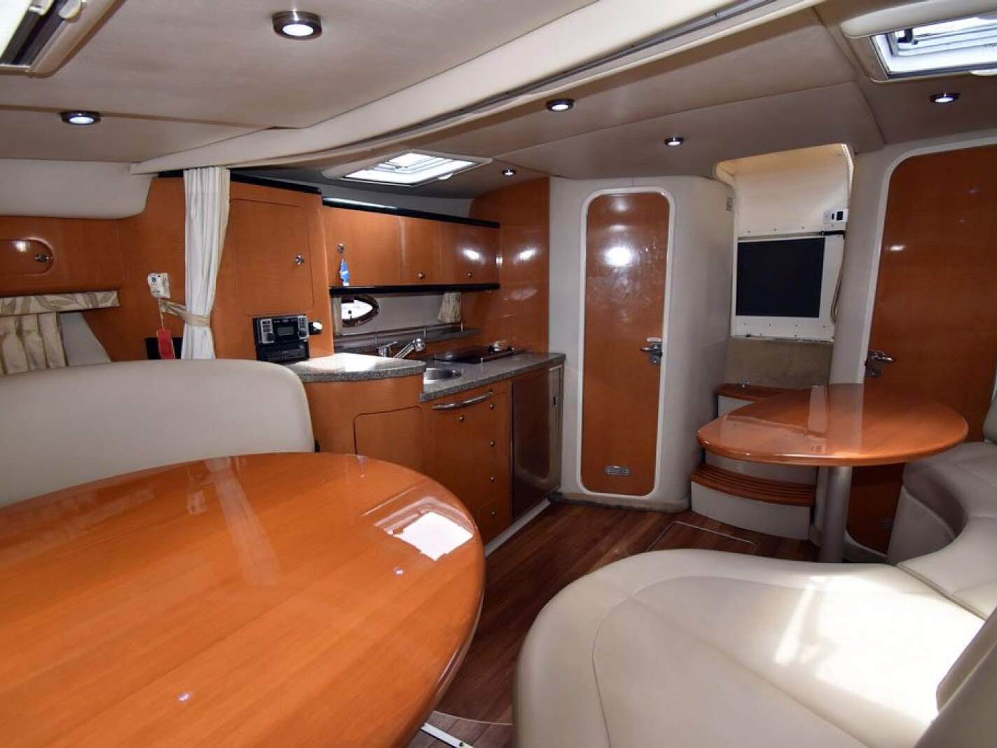 Chaparral 350 Signature 0 04