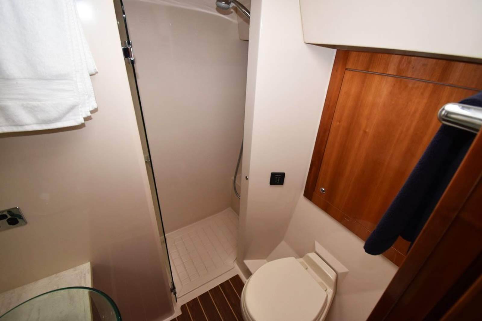 Riviera 5000 Sport Yacht 0 21