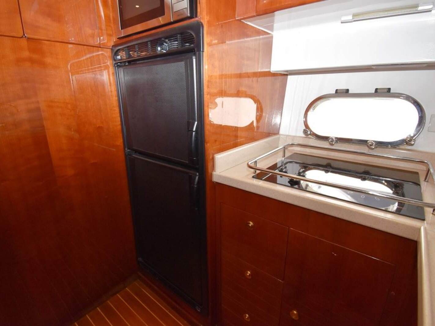 Majesty Yachts 50 0 07