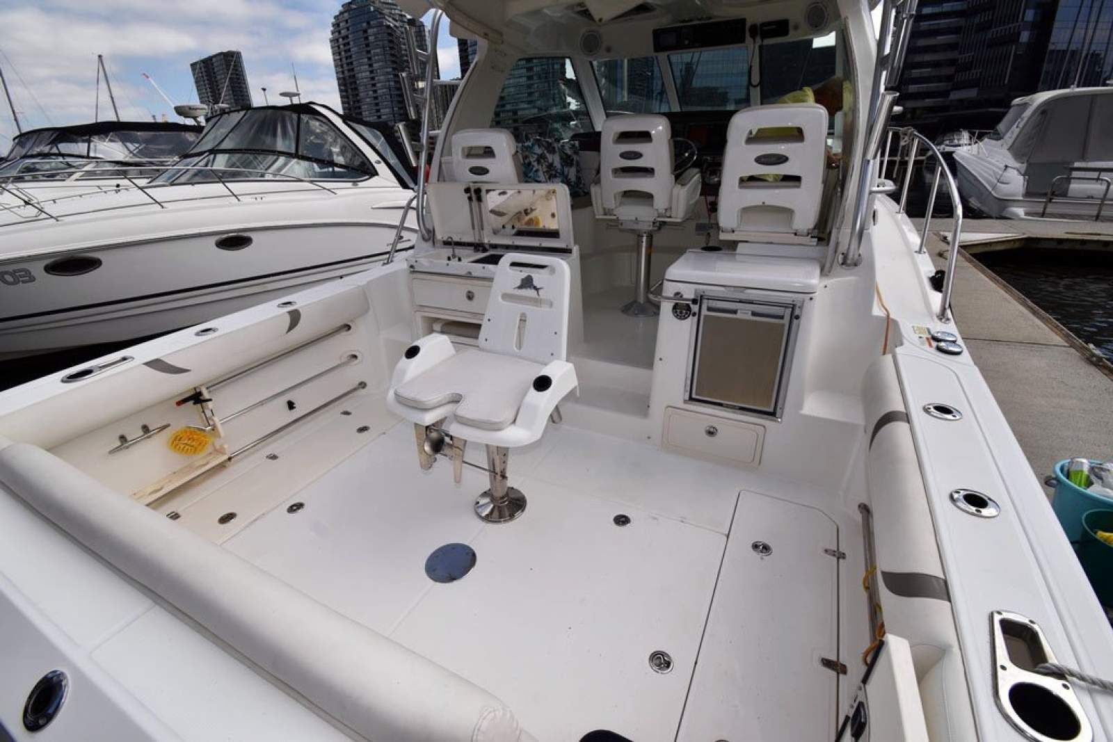 Boston Whaler 345 Conquest 0 17