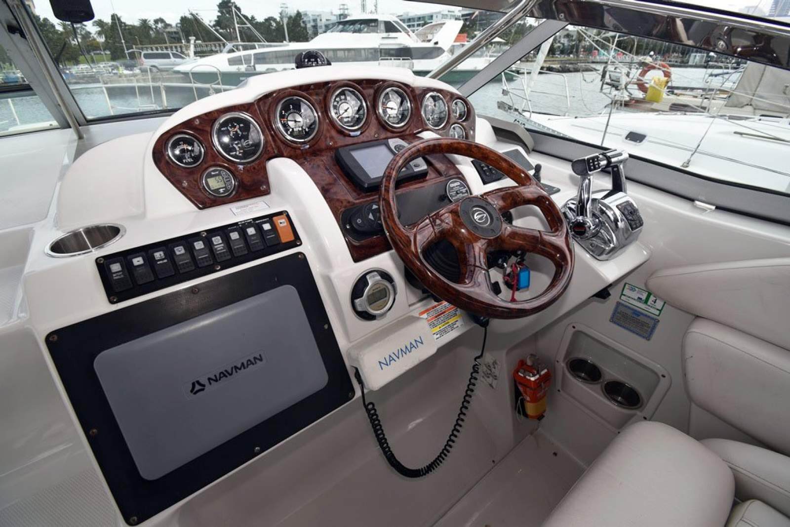 Crownline 340 CR 2007 09