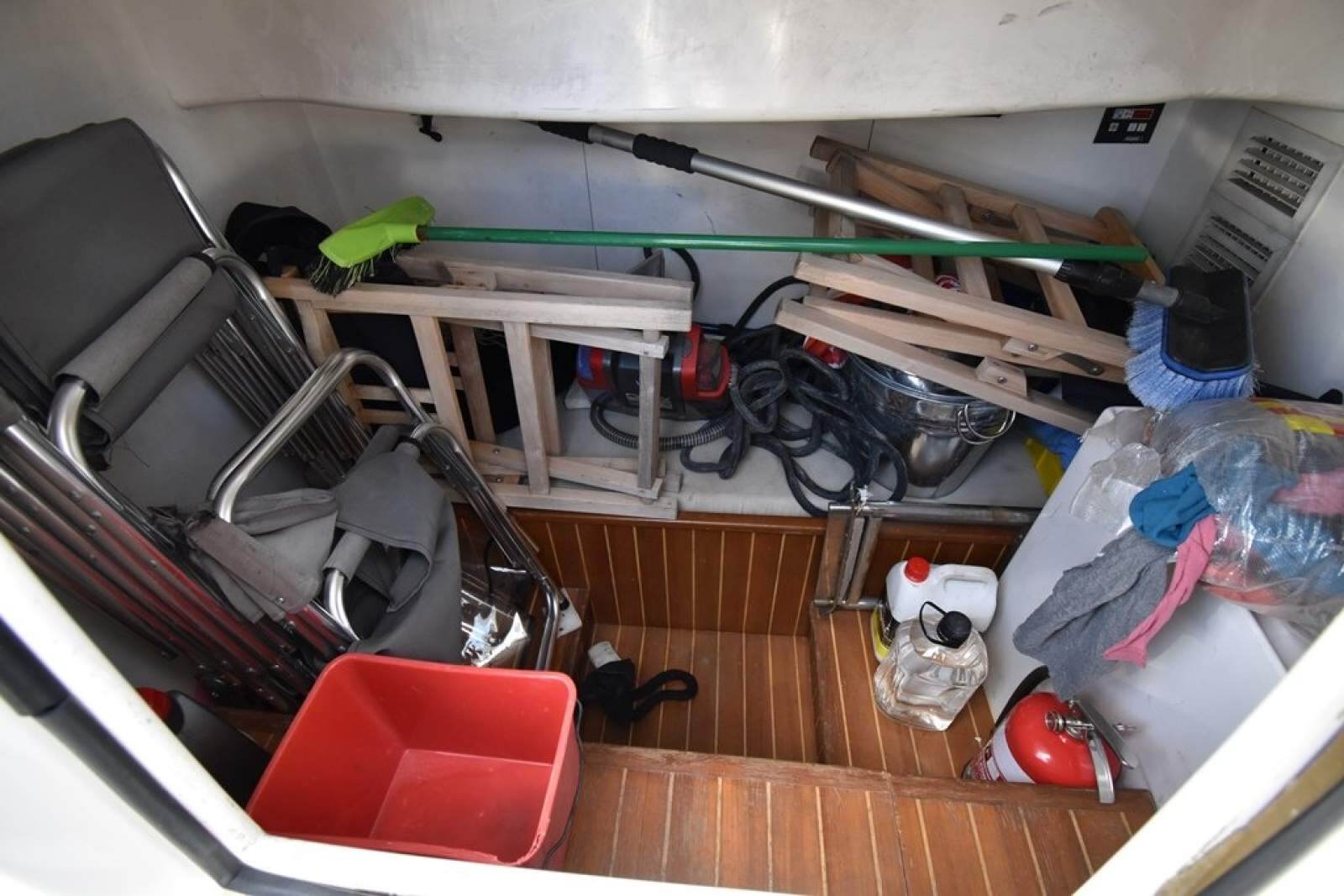 Majesty Yachts 50 0 25