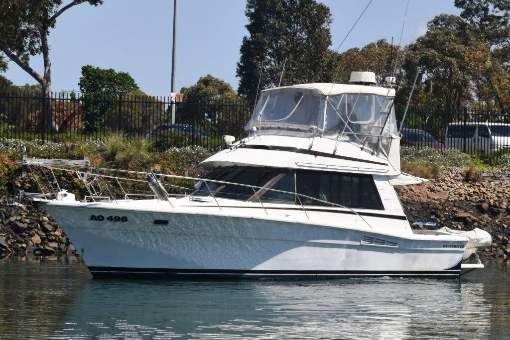 Riviera 35 Flybridge 0 00