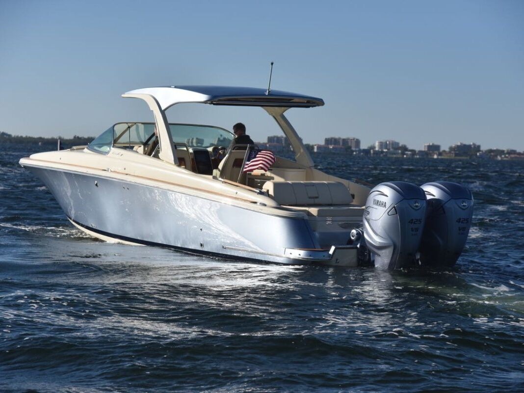 Chris Craft Launch 35 GT 2022 14