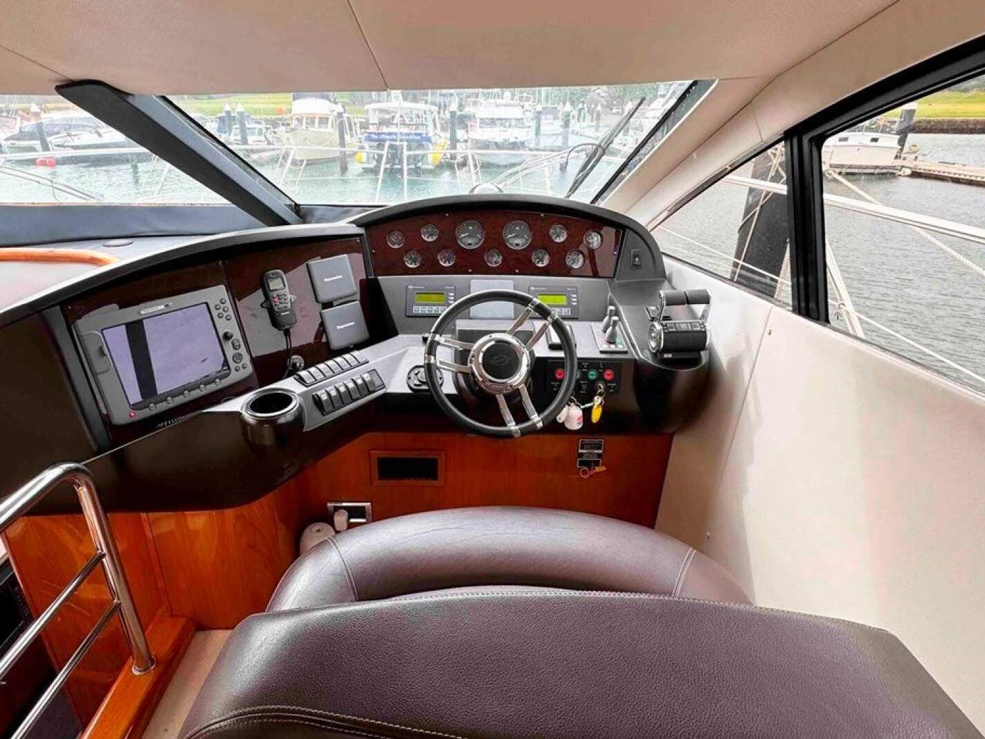 Sunseeker Manhattan 52 0 09