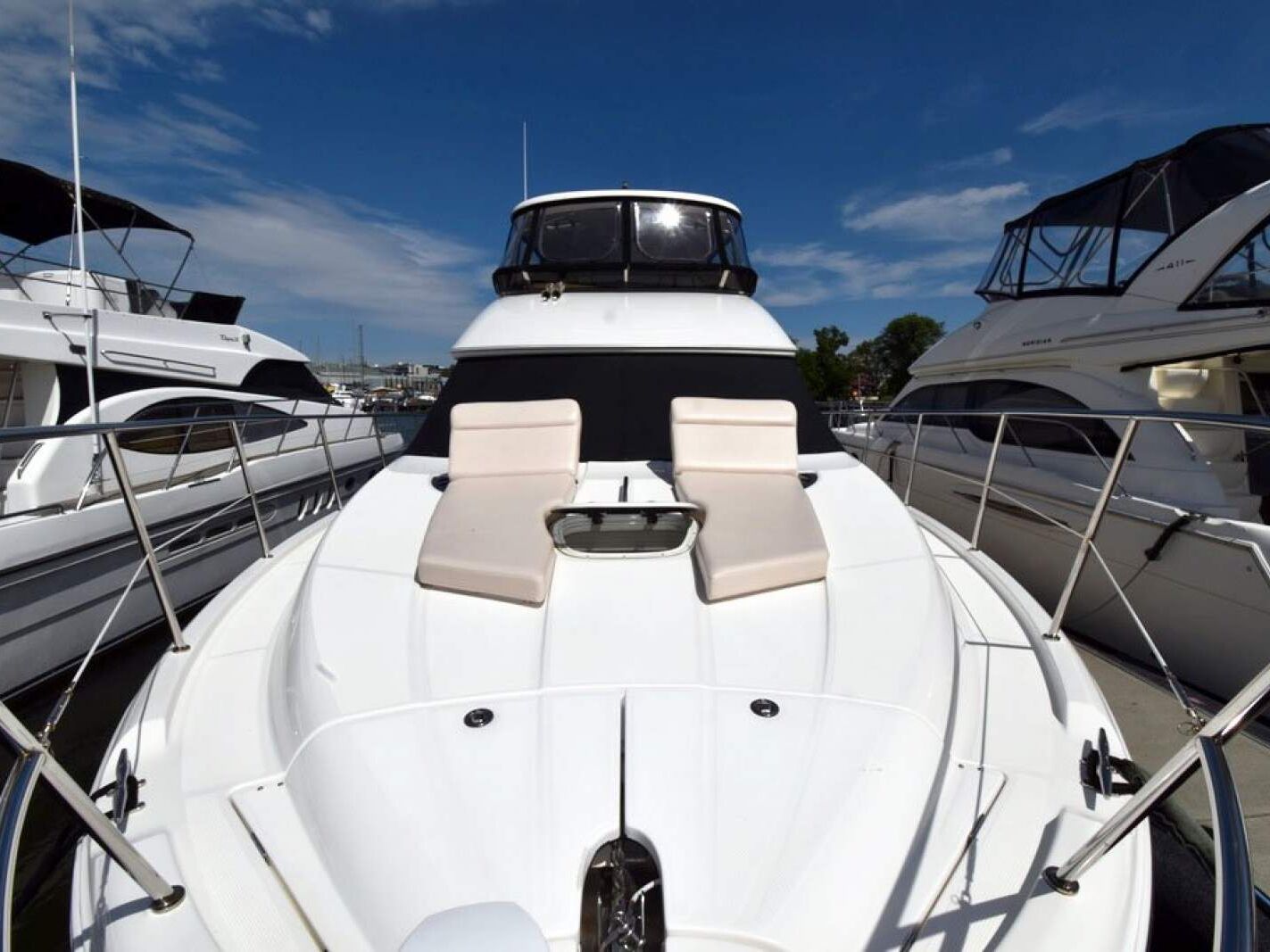 Meridian 441 Flybridge 0 25