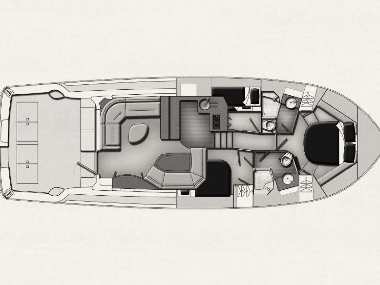 Riviera 47 Enclosed Flybridge 0 27