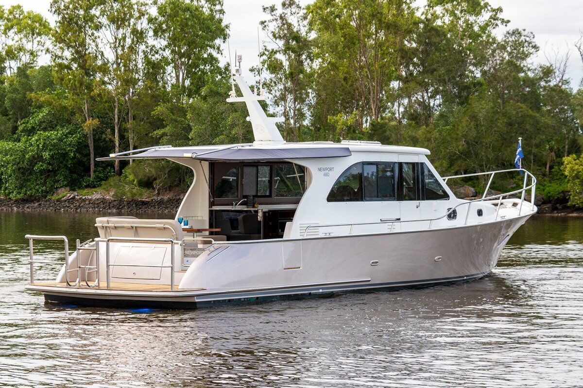 Island Gypsy Newport 460 0 01