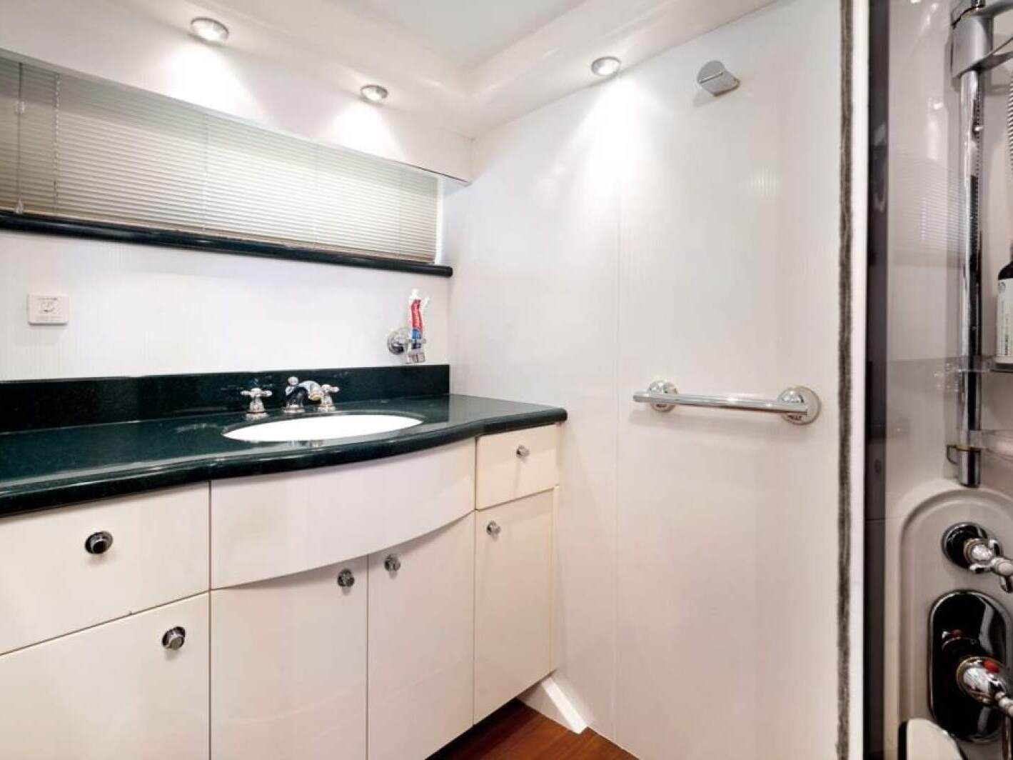 Fairline Squadron 65 0 14