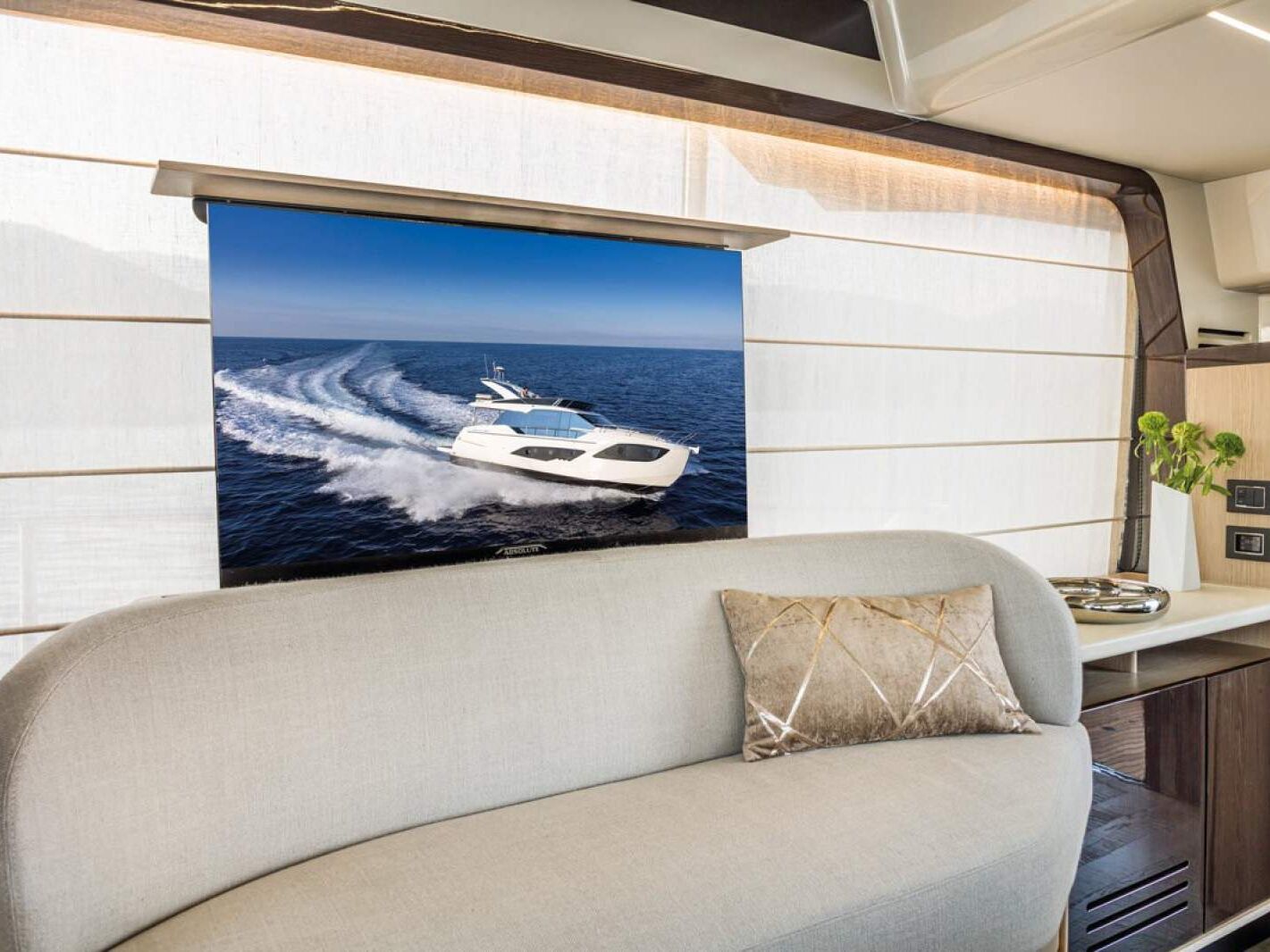 Absolute 47 Fly 0 19