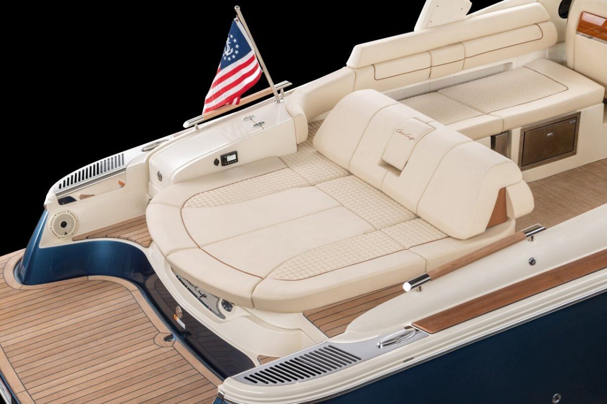 Chris Craft Launch 31 GT 0 08