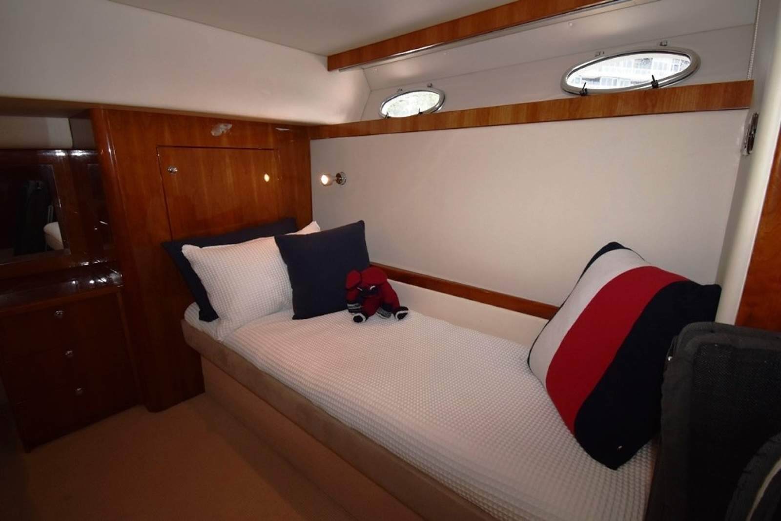 Riviera 5000 Sport Yacht 0 15