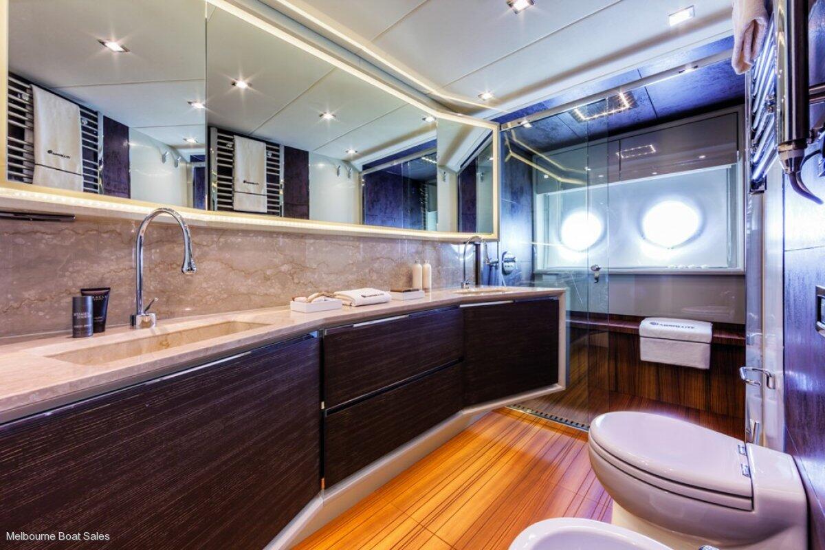 Absolute 72 Fly 2019 08