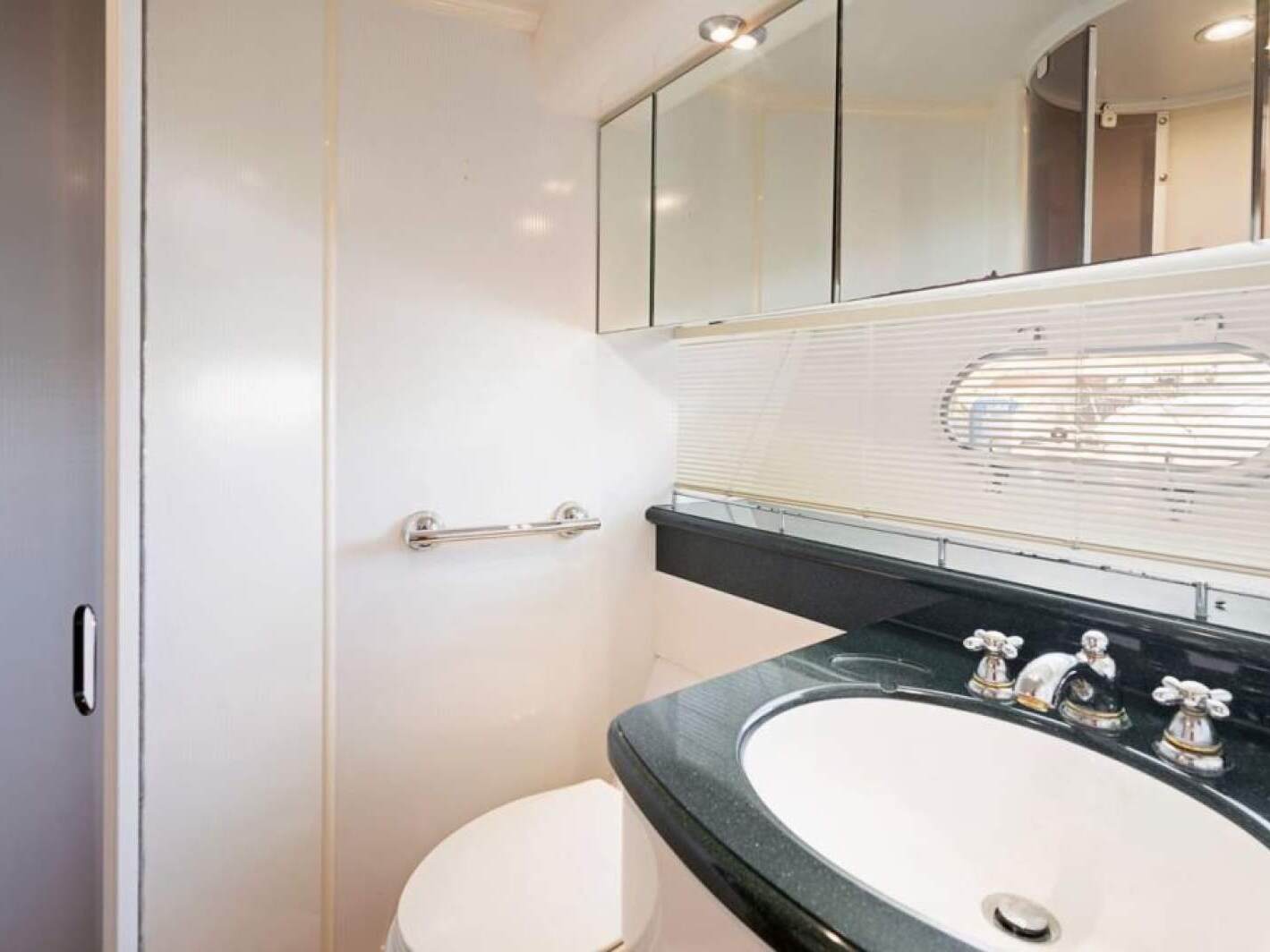 Fairline Squadron 65 0 16