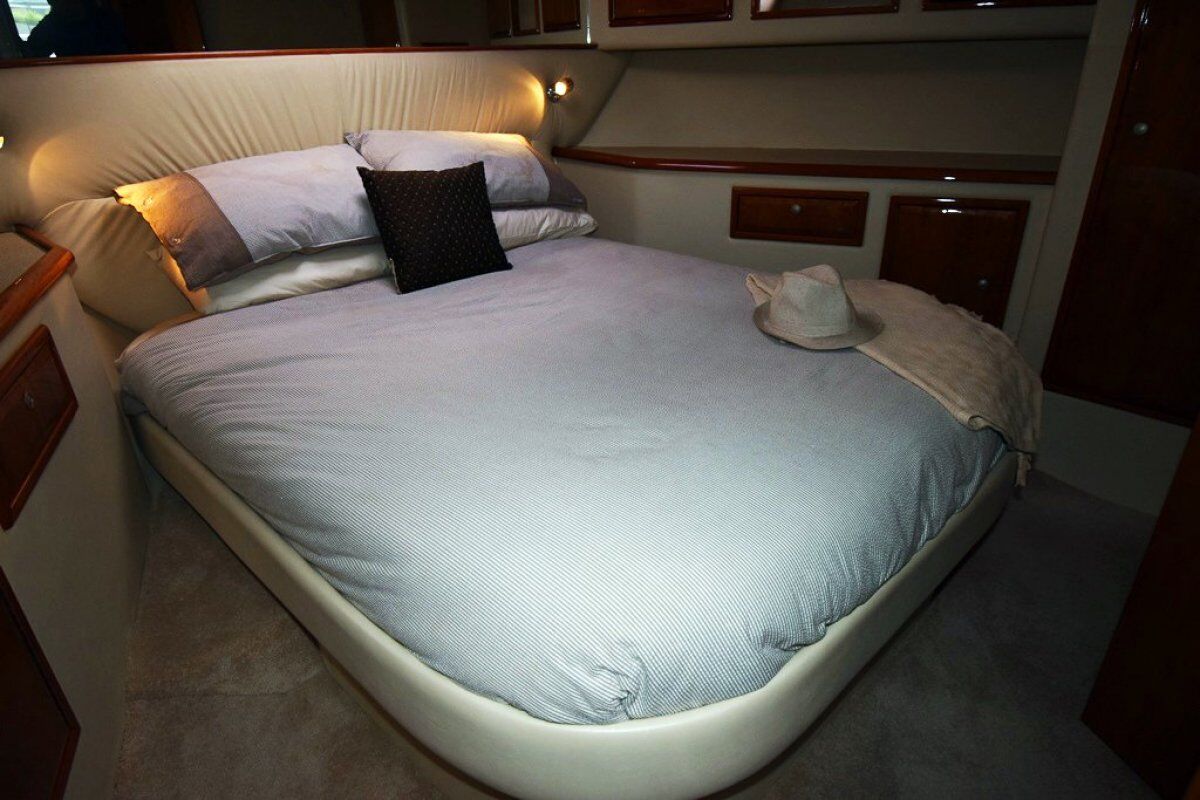Kingfisher 56 Royale 0 06