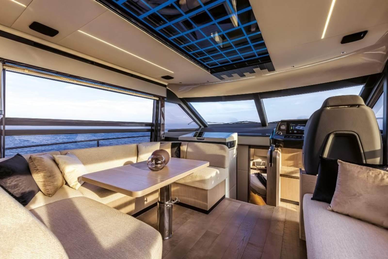 Absolute 48 Coupe 0 02