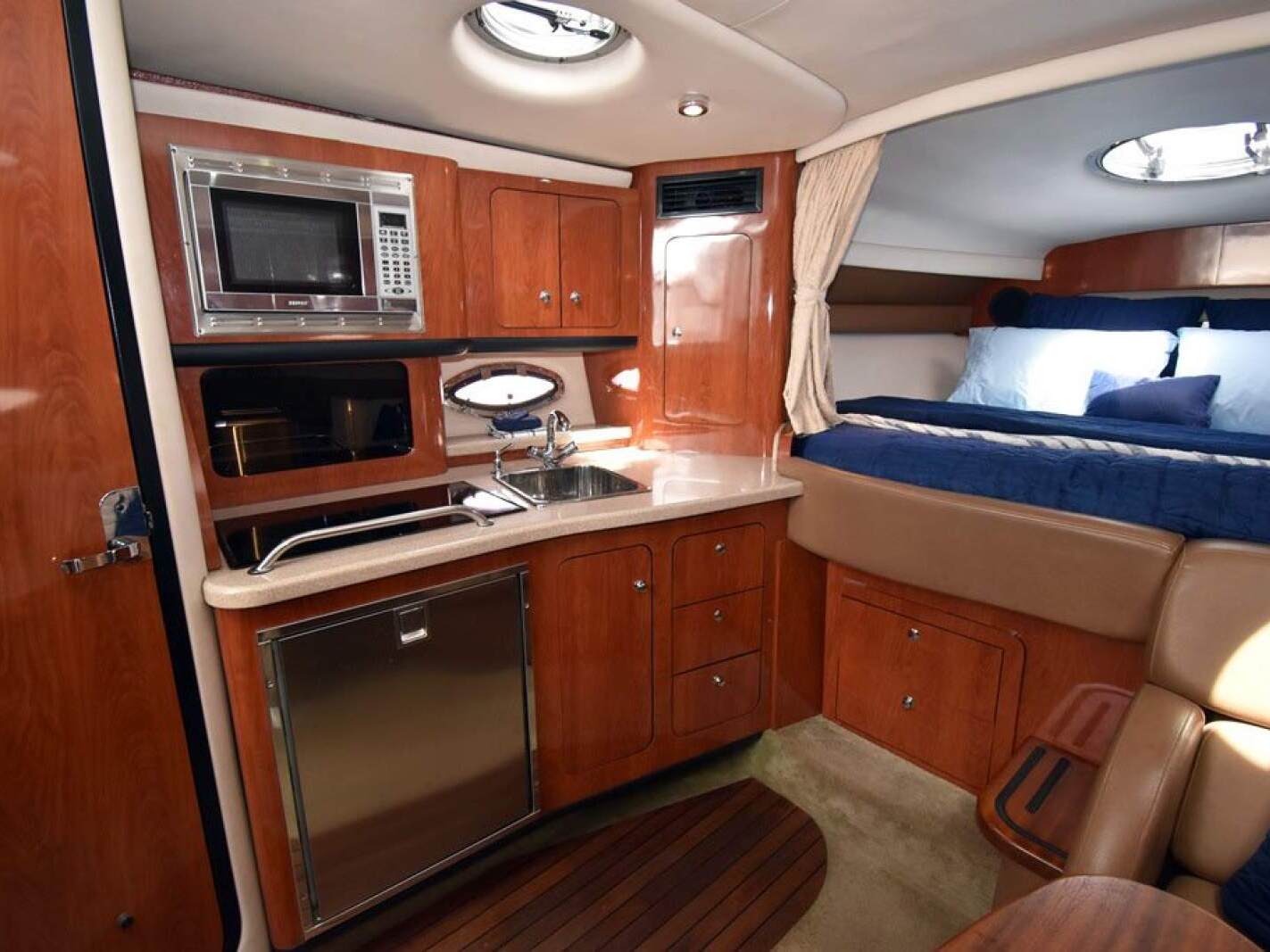 Crownline 340 CR 2007 02