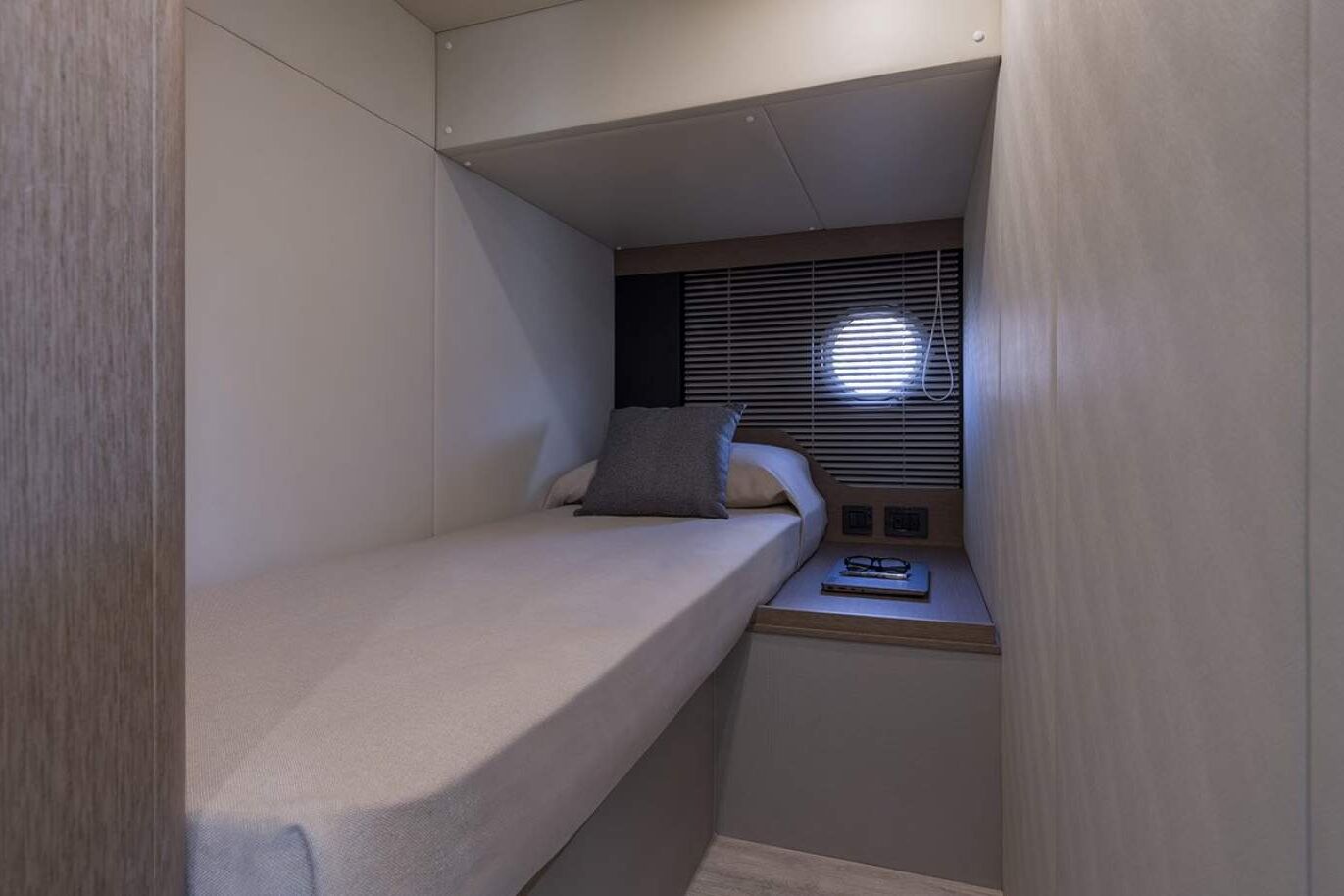 Absolute Navetta 75 0 36