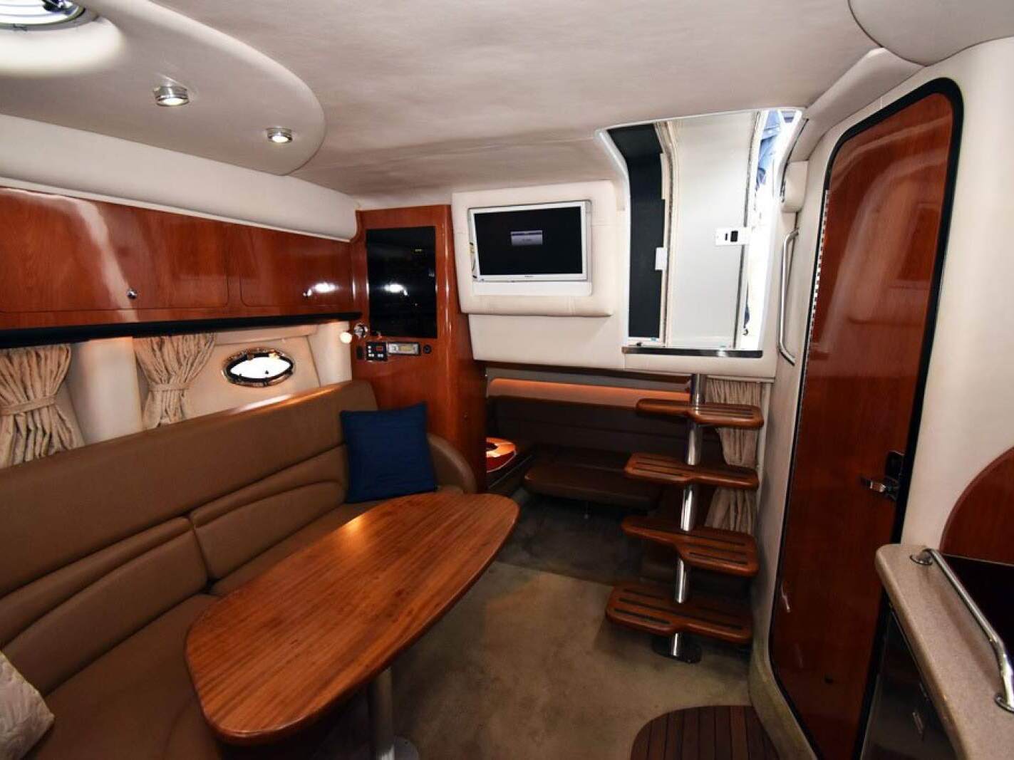 Crownline 340 CR 2007 05