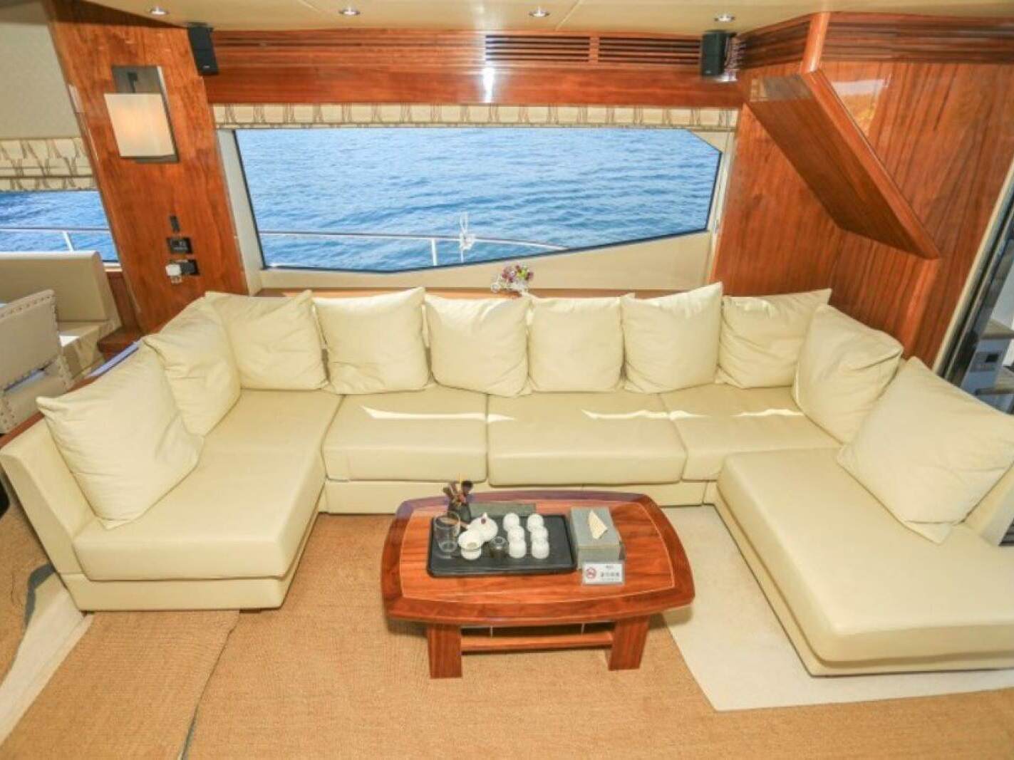 Sunseeker Manhattan 75 0 03