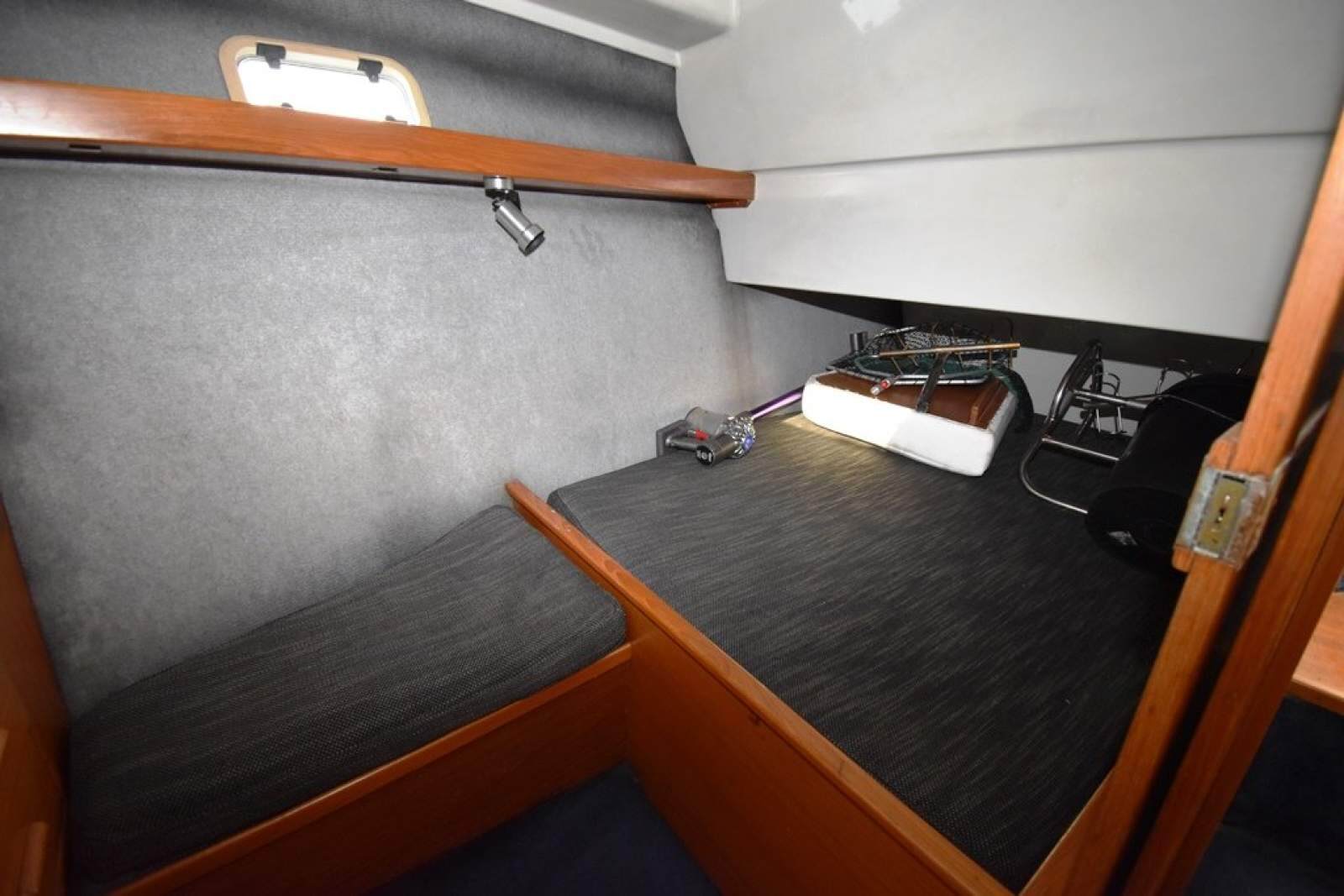Riviera 35 Flybridge 1988 24