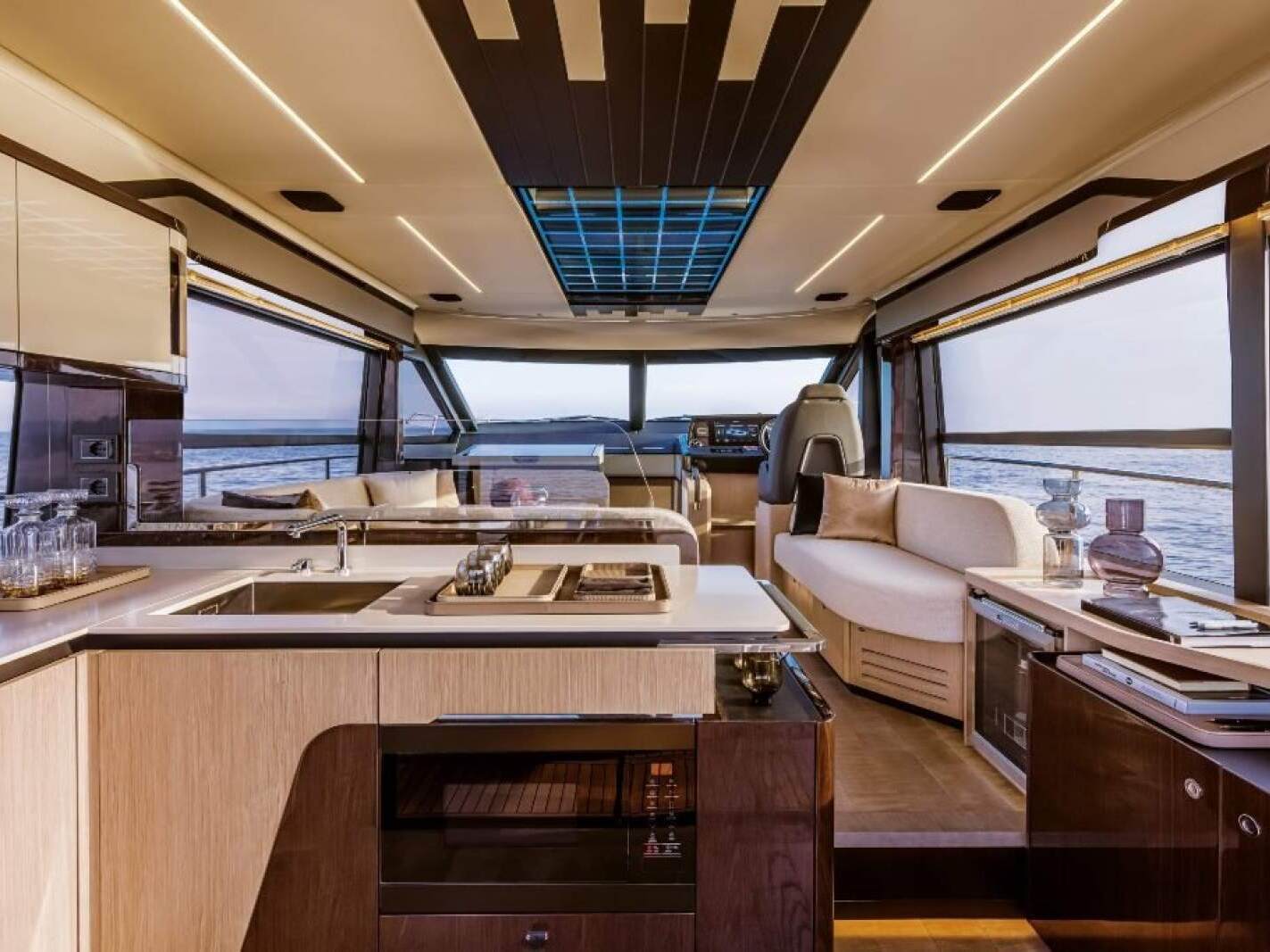 Absolute 48 Coupe 0 01