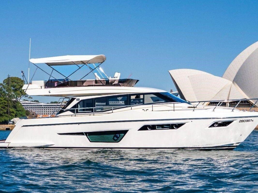 Ferretti Flybridge 500 0 03