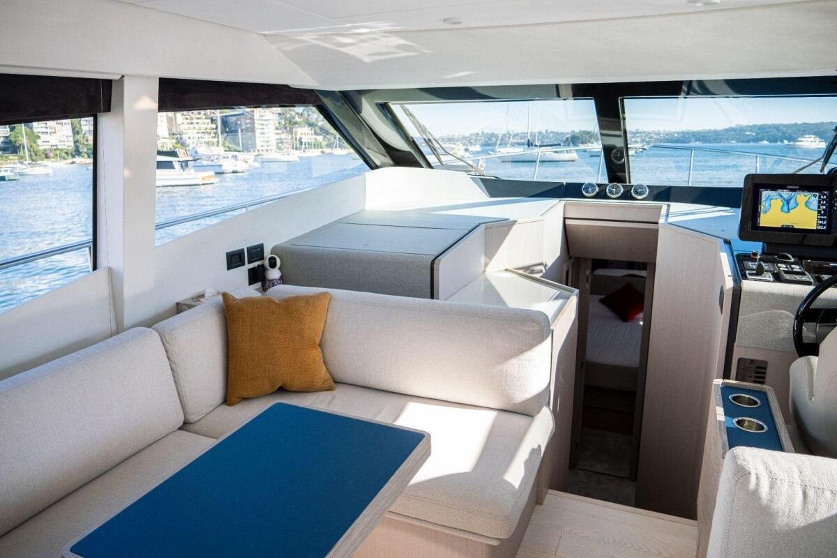 Ferretti Flybridge 500 0 08