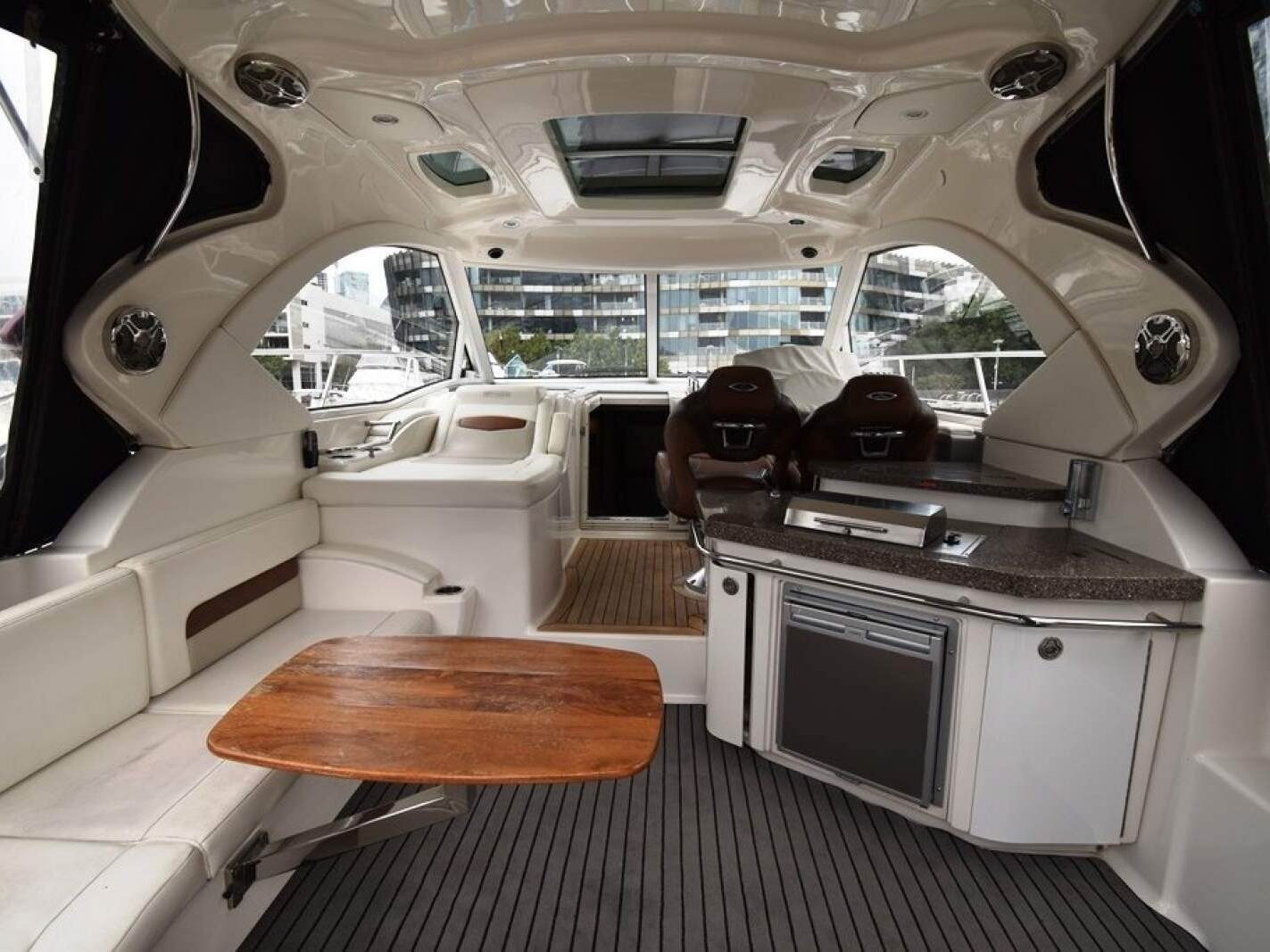 Chaparral 420 Premiere Sports Yacht 0 17