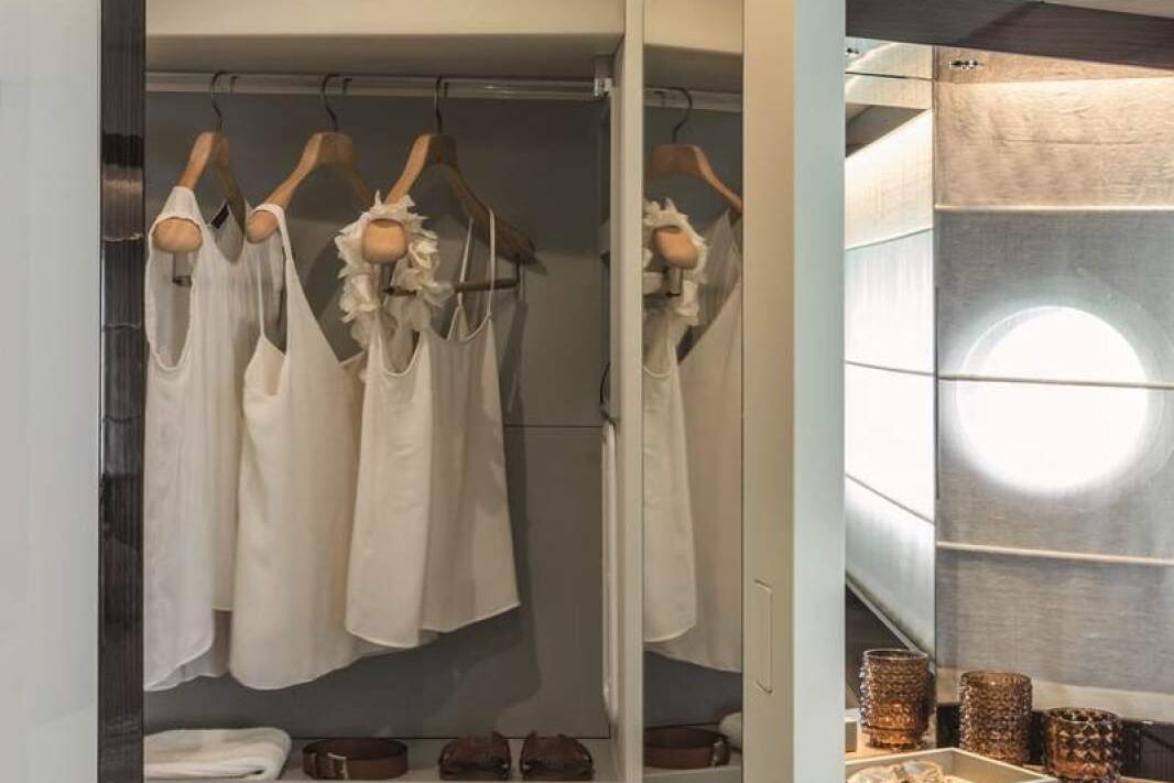 Absolute Navetta 48 0 21